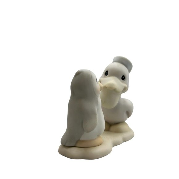 Precious Moments Figurine Birthday Club Yer A Pel-i-can Count On Pelican BC942 - Picture 7 of 14